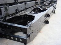 Heavy truck riveting connection